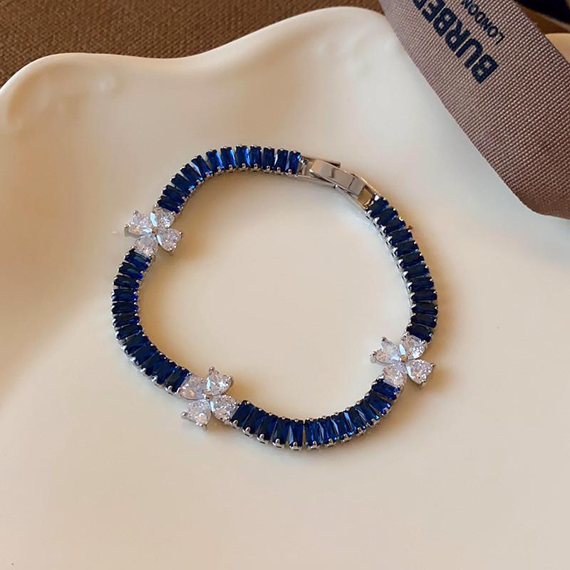 Elegante Geometrische Zirkonia Armband voor Damesmode - Veelzijdig, Trendy Bangle Sieraden