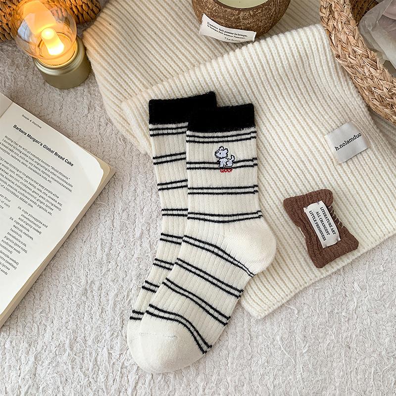 Winter Warm Cartoon Embroidered Puppy Wool Black And White Striped Socks Mid-Leg Socks Korean Thickened Cute