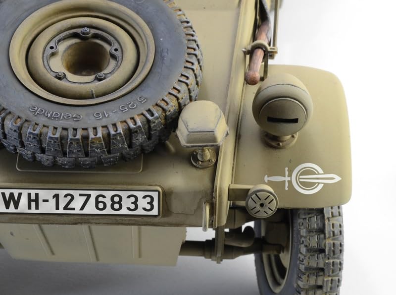 Platz Italeri Scale WWII German Kubelwagen Type 82 Plastic Model Kit IT7405 1/9 (Combat Vehicle)
