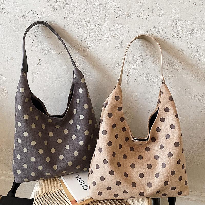 Girls' Style Casual Large Capacity Commuting Fashionable Crossbody Bag with Shoulder Strap