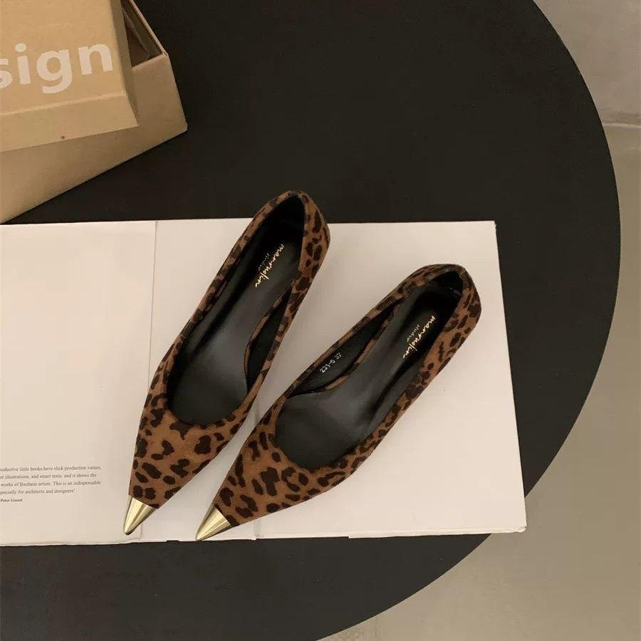 British style versatile light mouth single shoes spring and autumn color matching pointed head thin heel temperament celebrity with skirt ladyshoes