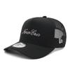 New Era 9Forty Trucker CS Rhinestone Script Logo Mesh Ekskluzywny dla czapki A-Frame, Czarny, ONSPOTZ.