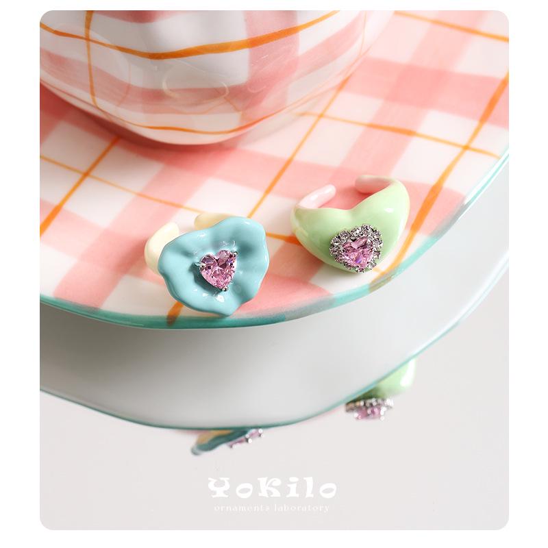 

YOK Dopamine Style игривое оборка в форме сердца с цирконами ручной работы, масляная капля, выпуск 2023 г.