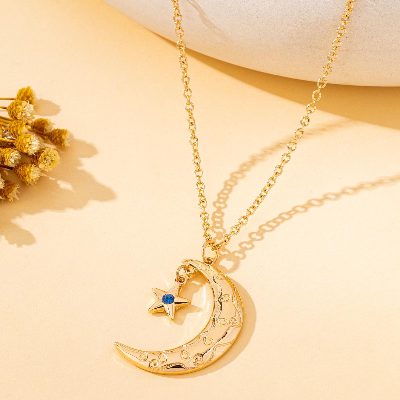 

A Fashionable Women s Pendant Necklace, Elegant and Simple, Versatile Star and Moon Pendant Necklace, Suitable for Daily Wear and as a Gift