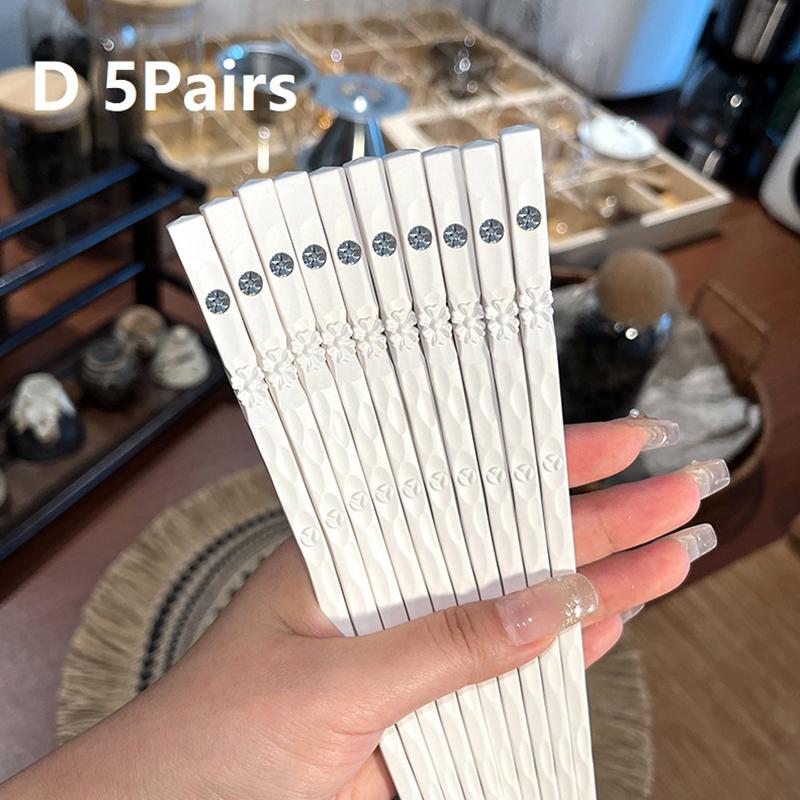 5/10Pairs White Gold Chopsticks Set Healthy Korean Sushi Sticks Chopsticks Reusable Non-Slip Chopsticks For Party Hotel Restaura