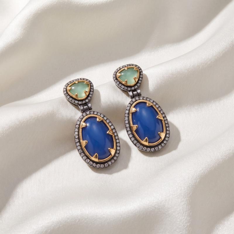 European and American Exaggerated Retro Full Diamond Geometric Resin Earrings Metal Feeling Women's Versatile Fashion Earrings Bohemian Style