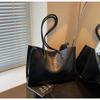 Retro soft leather pu commuter tote bag women's large-capacity shoulder bag new versatile fashion handbag