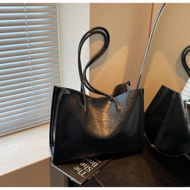 Retro soft leather pu commuter tote bag women's large-capacity shoulder bag new versatile fashion handbag