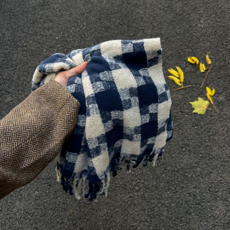 High-End Plaid Shawl for Women - 2025 Autumn/Winter Korean Style Thickened Imitation Cashmere Scarf