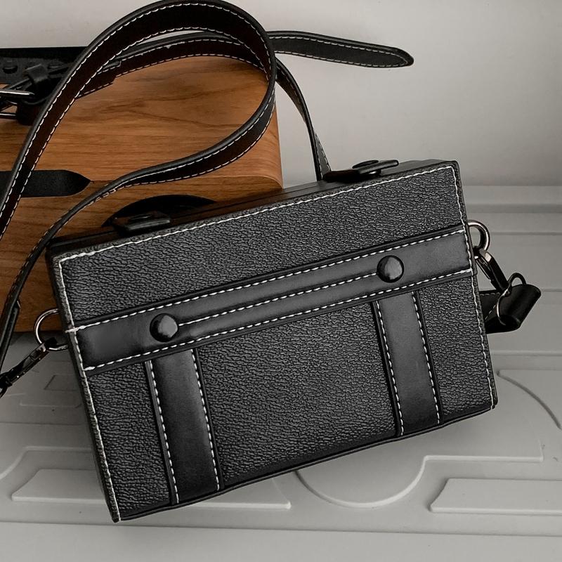 Popular ins niche bag Hong Kong style single shoulder crossbody versatile personalized men's new trendy high-end textured small square bag