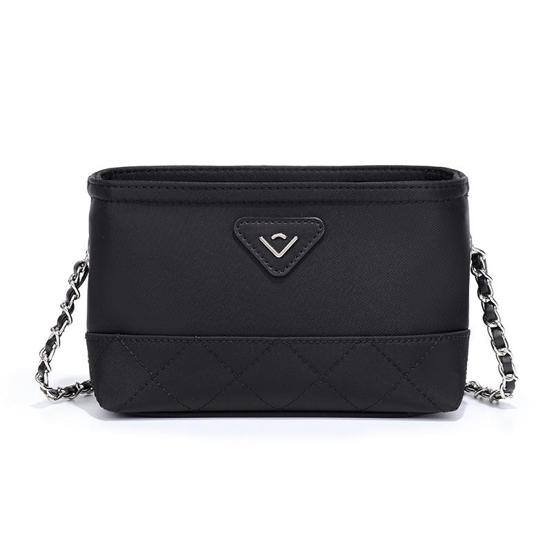 

New Versatile 2025 Large Capacity Rhombus Nylon Chain Bucket Crossbody Bag Shoulder Commuter Bag Trendy