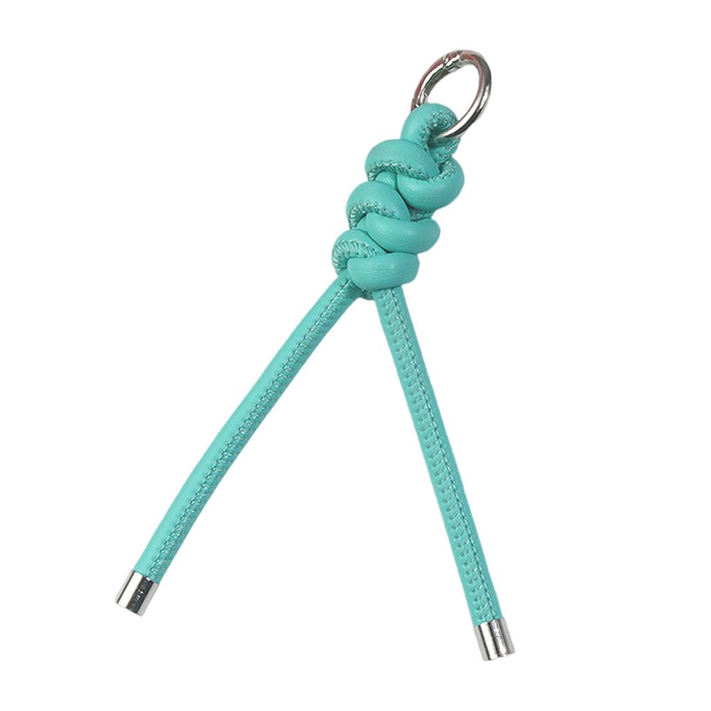Handgefertigter Dreieckiger PU-Leder Seil Schlüsselanhänger Leichter Schlüsselanhänger Ornament Dekor Für den Täglichen Gebrauch oder Reisen