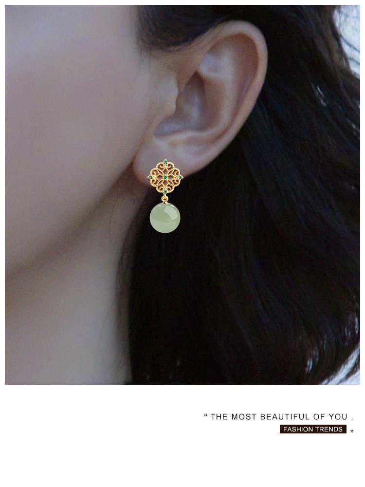 Ice Type Hetian Jade Gold Stud Earrings - Vintage Niche Design for Women, 2025