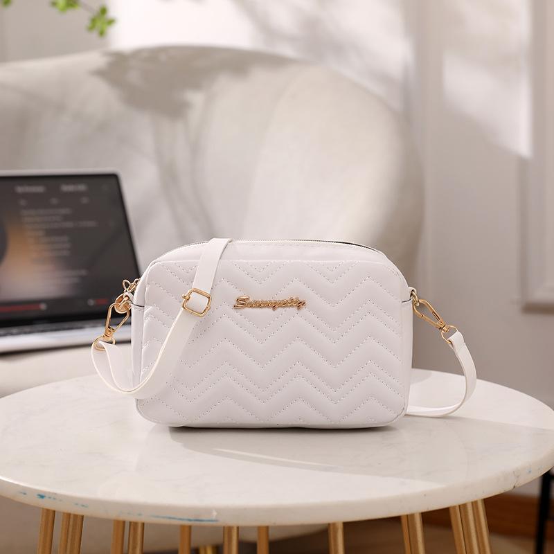 Trend small bag New fashion wave embroidered women's bag Casual small square bag One shoulder messenger bag Mobile phone bag