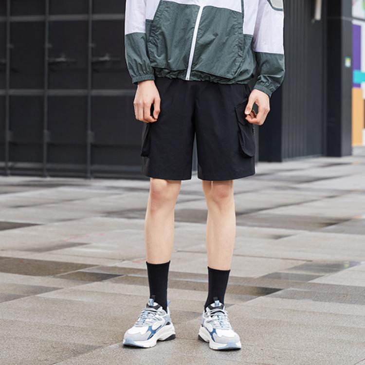 Li Ning Badfive Sports Basketball Series Solid Color Loose Drawstring Shorts Men Shorts Black AKSR149-2