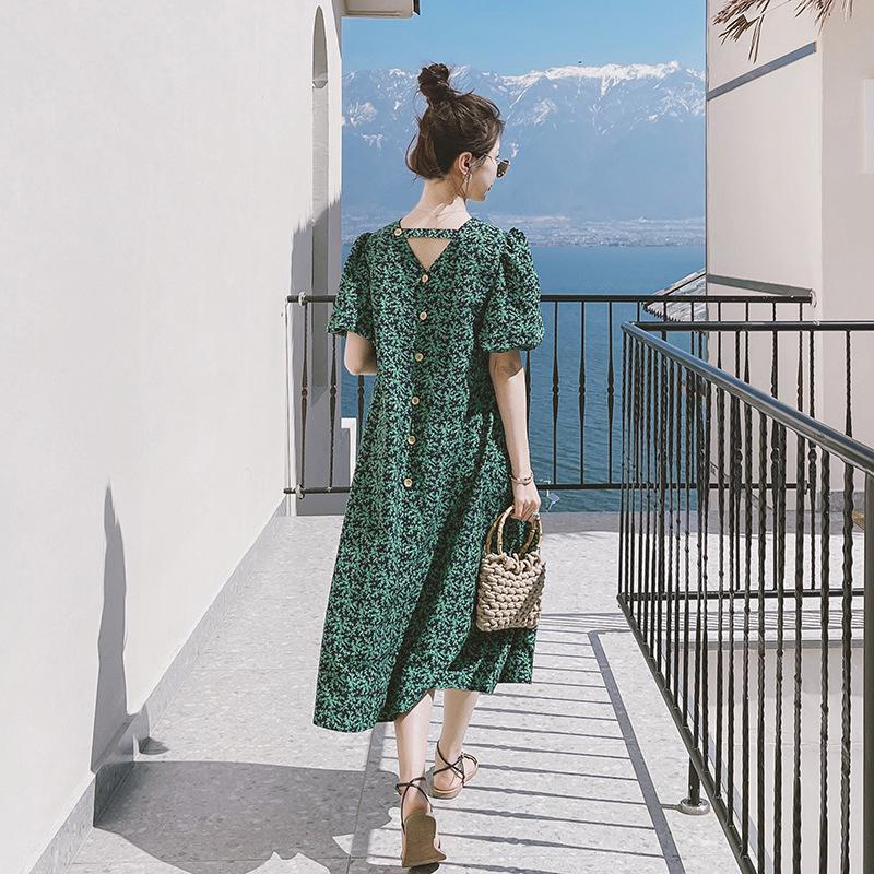 

Женское летнее зеленое платье-баллон с французским цветочным принтом - короткие рукава, средней длины, облегающая юбка Platycodon Medium зелёный