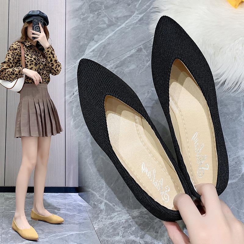 

Single shoes women s shallow mouth women s shoes spring soft leather one pedal large size soft sole flat sole grandma shoes single shoes women 43 чёрный