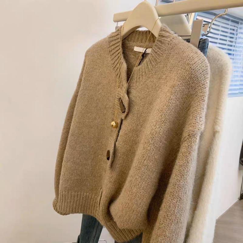 Retro Horn Buckle Knitted Cardigan for Women's Autumn and Winter New Gentle and Versatile and Thin Soft Waxy Sweater for Women