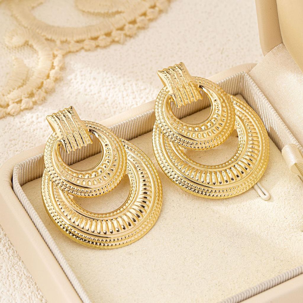 Fashion  Earrings For Women Ladies