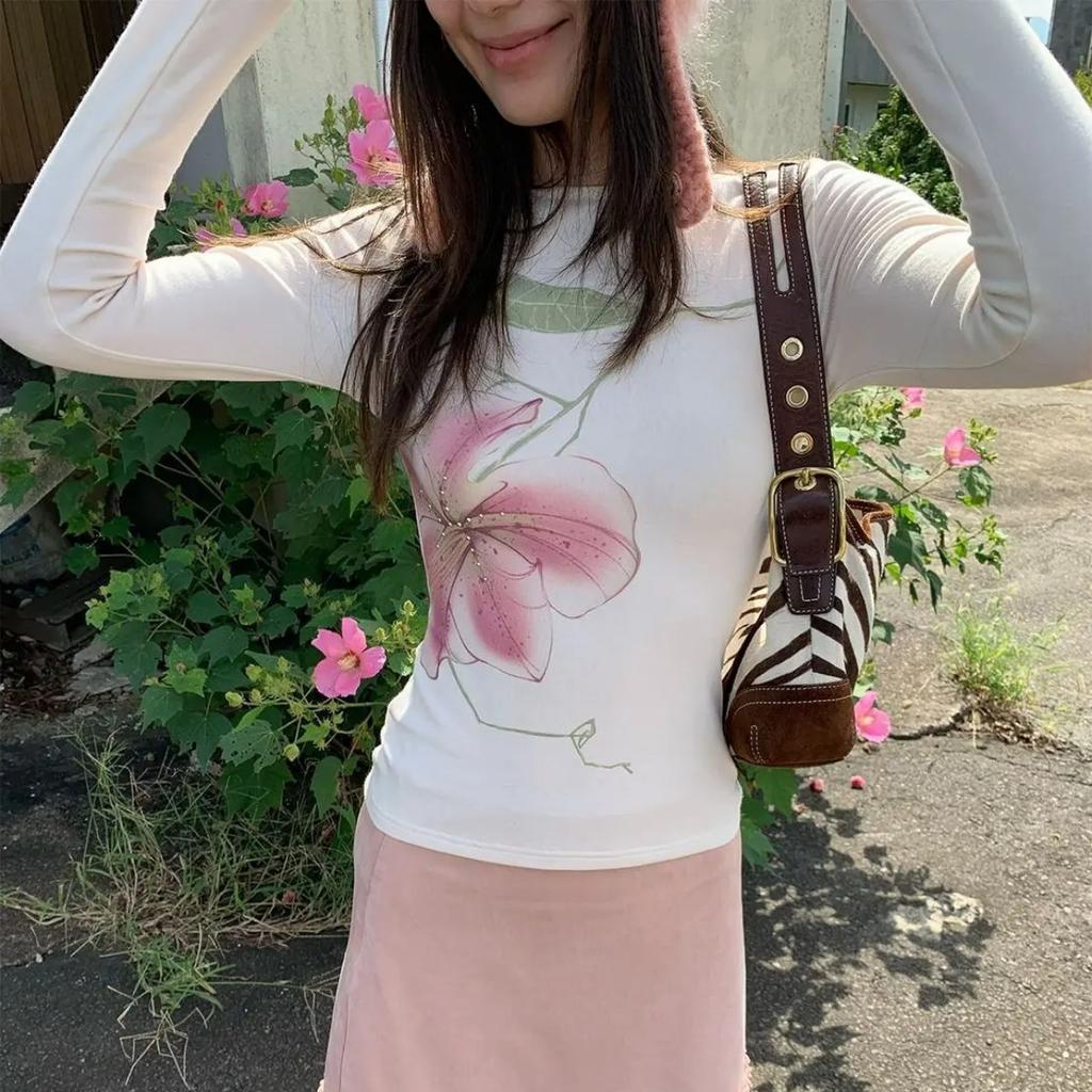 Fairycore Slim Graphic T Shirts Long Sleeve Korean Fashion 2000s Clothes Y2k Women's T-shirt New Tops Tees