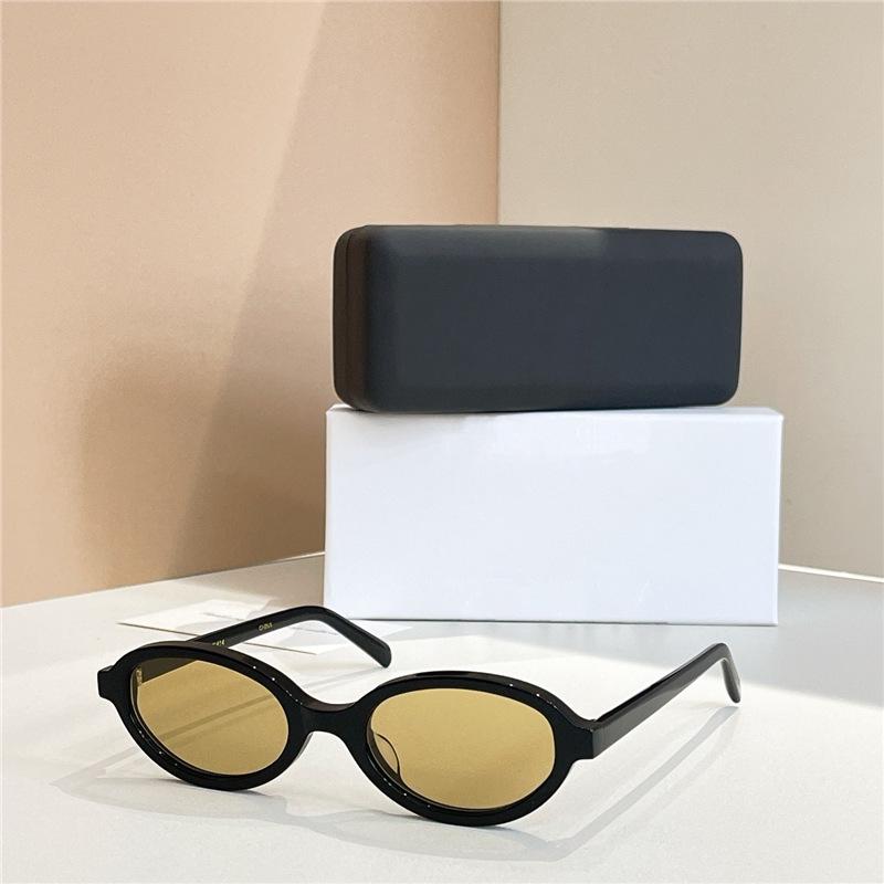 2025 Stylish Cat Eye Oval Sunglasses with UV Protection for Men & Women Standard
