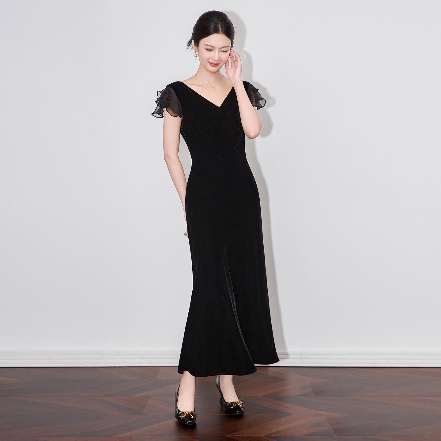 

French Elegant V-Neck Silk Velvet Dress: Ruffle Sleeve, Waist-Cinching, Women s Summer Fashion L чорний