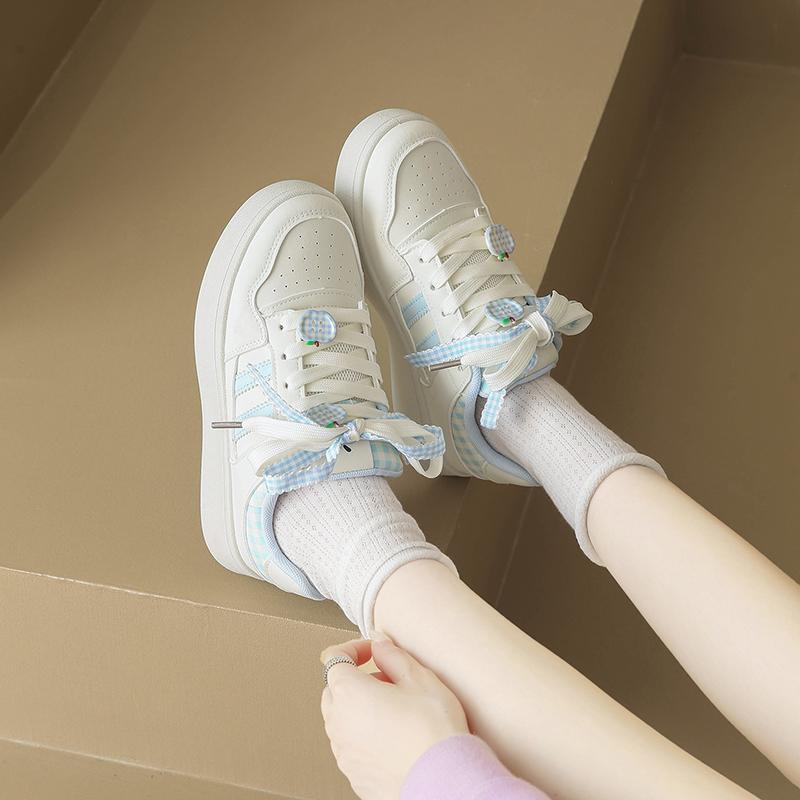 Fashion CRLAYDK Women's Classic White Sneakers Casual Skate Fashion Low Top Shoes PU Leather Ladies Walking Comfort Anti Slip Tennis