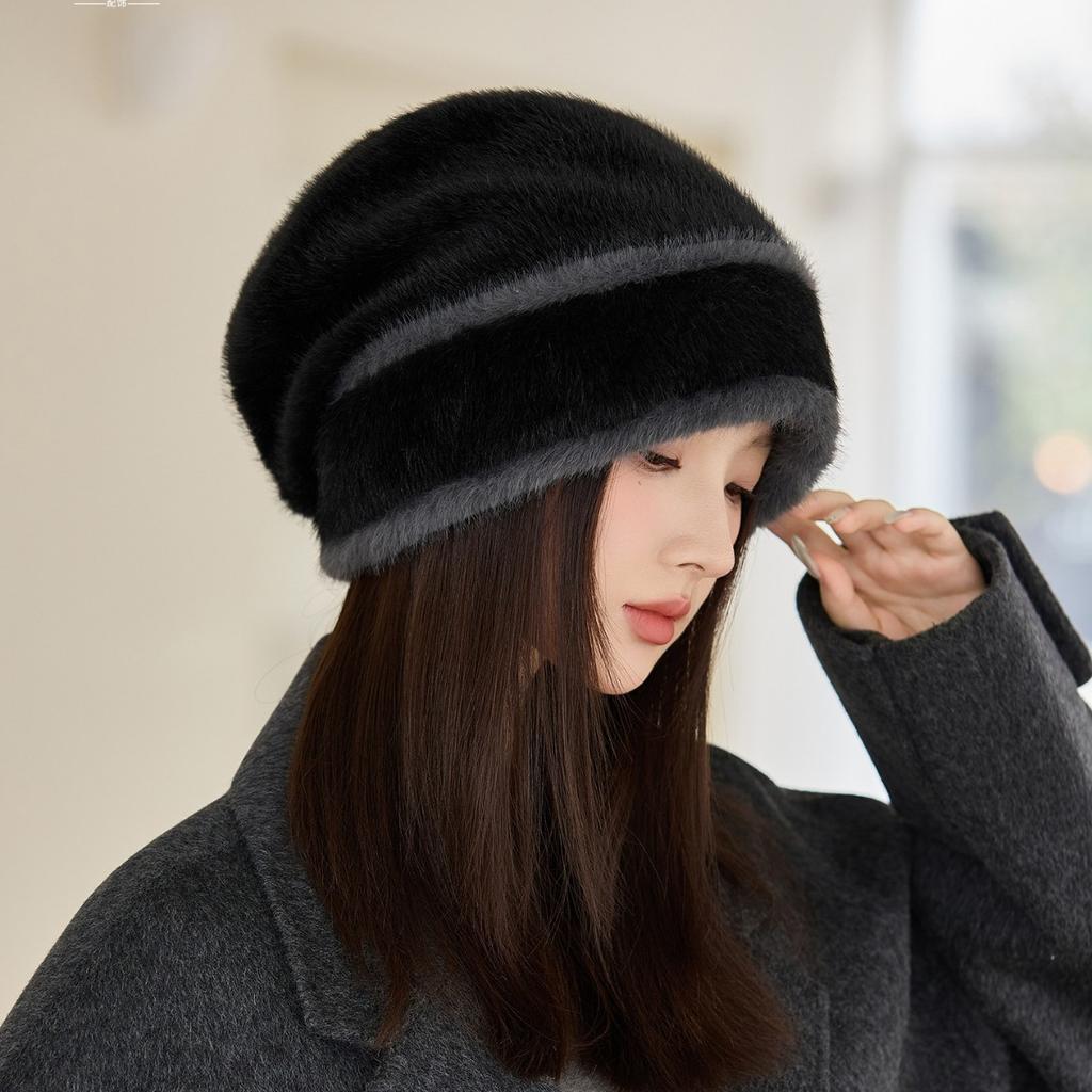 Hat Women's Winter Cycling Electric Vehicle Stacking Hat Women's Ear Protectors Fleece Thickened Windproof and Cold Warm Hat