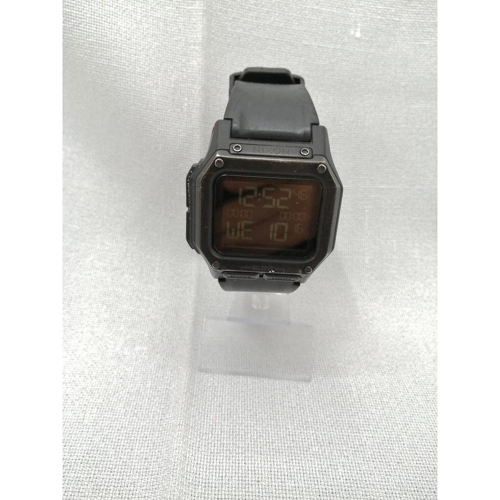 Used NIXON 18I Quartz Watch