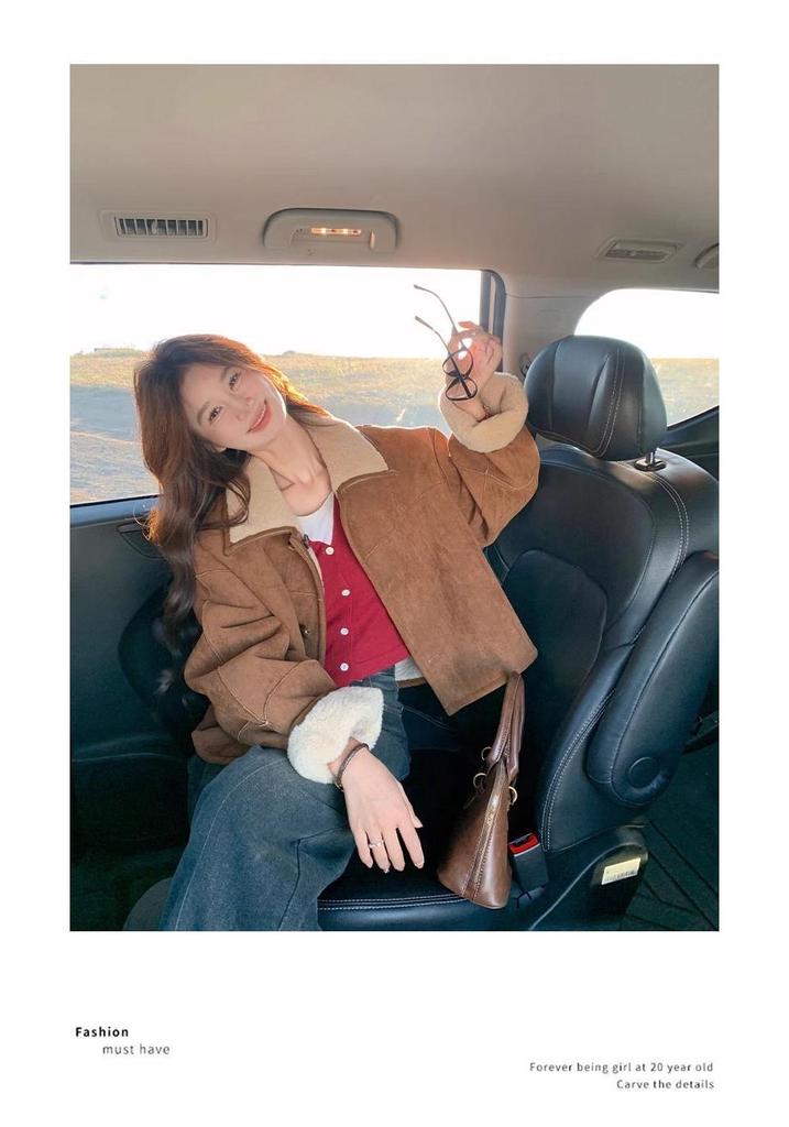 Women's Fashionable Petite Shearling Coat: Thickened, Reversible with Fur and Suede-Like Fabric, Short Anti-Suede Plush Top