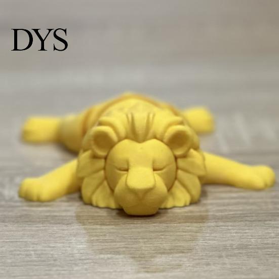 Cute Office Desk Accessories 3D Printed Lying Lion Figurine with Movable Joints, Poseable Animal Fun Boredom Relief Toys Model for Decoration,