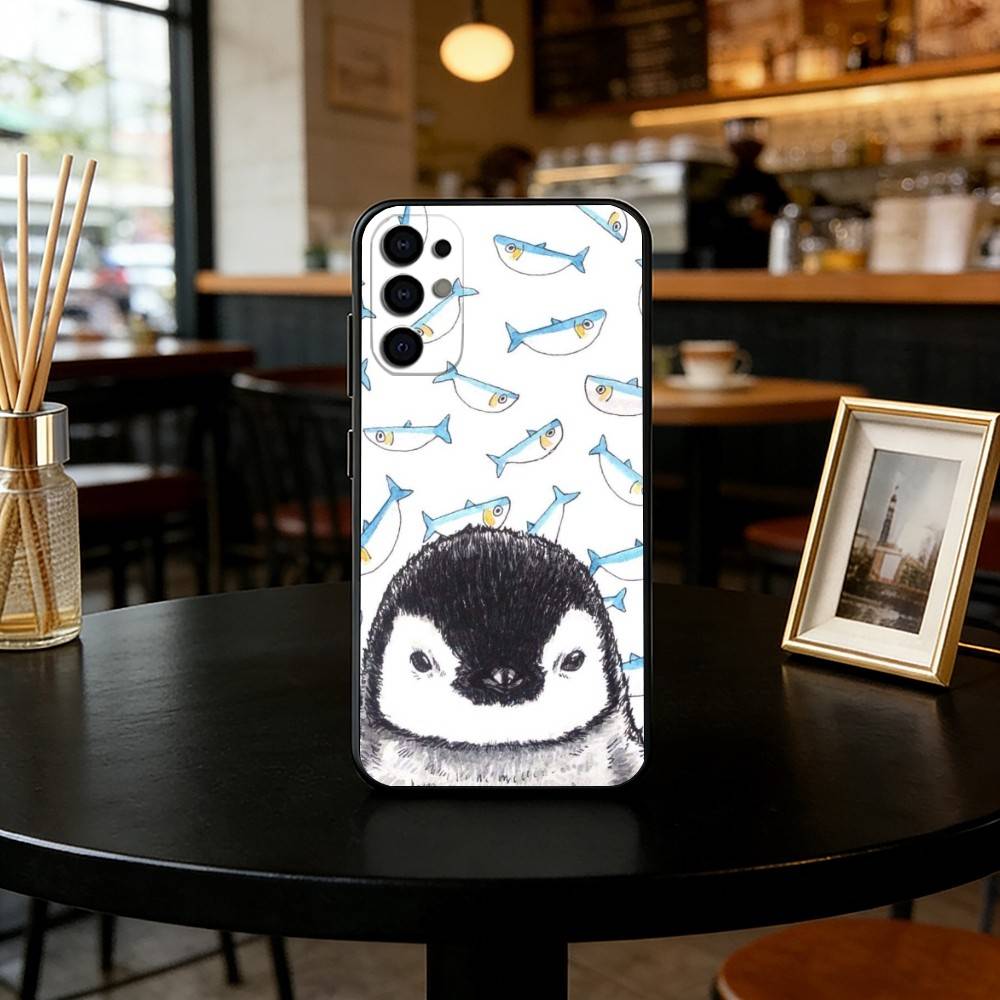 Cute cartoon penguin Phone Case For Samsung S25,S24,S21,S22,S23,S30,Ultra,S20,Plus,Fe,Lite,Note,10,Black Cover