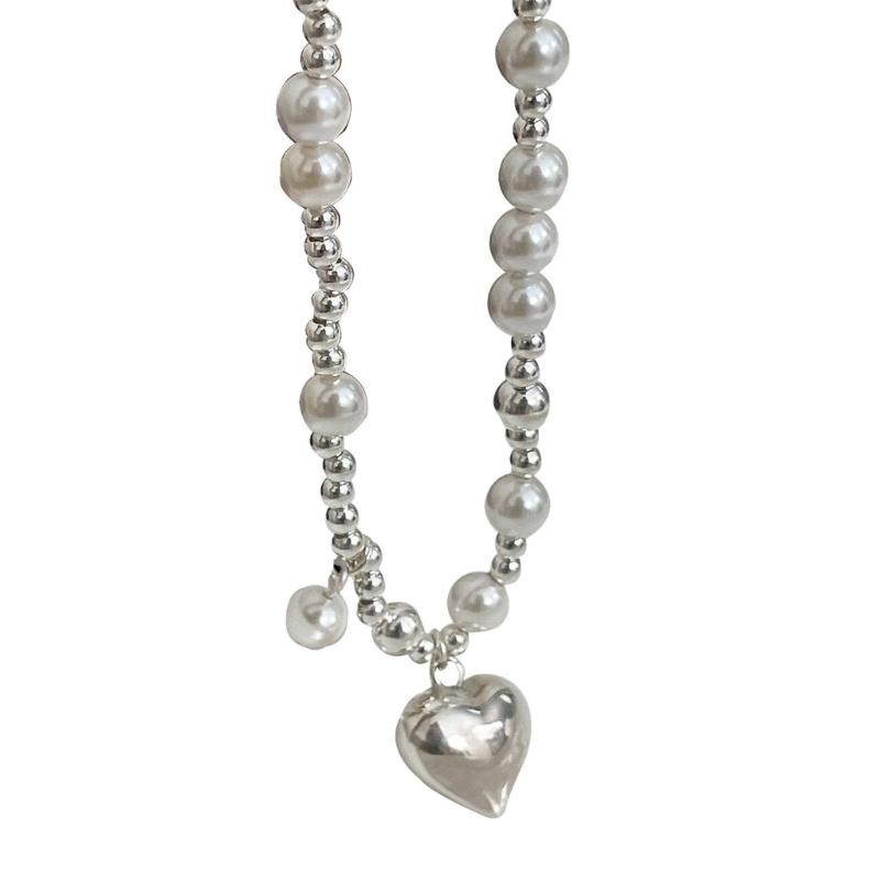 

Elegant Big White Imitation Pearl Bead Necklace for Women Heart Shape Clavicle Chain Sweet Wedding Party Jewelry 1
