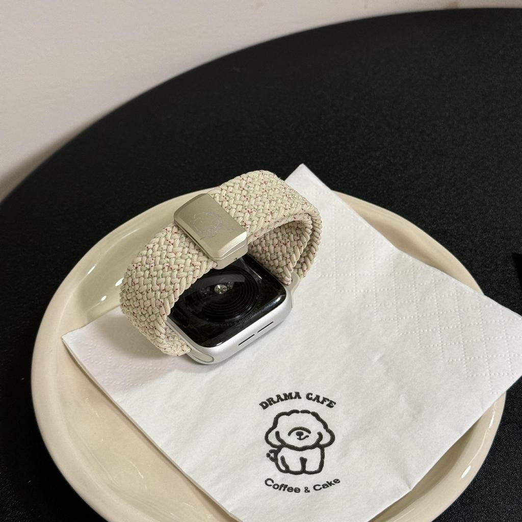 Geflochtenes Music Puppy-Uhrenarmband für die Apple Watch Series 5–9 und SE