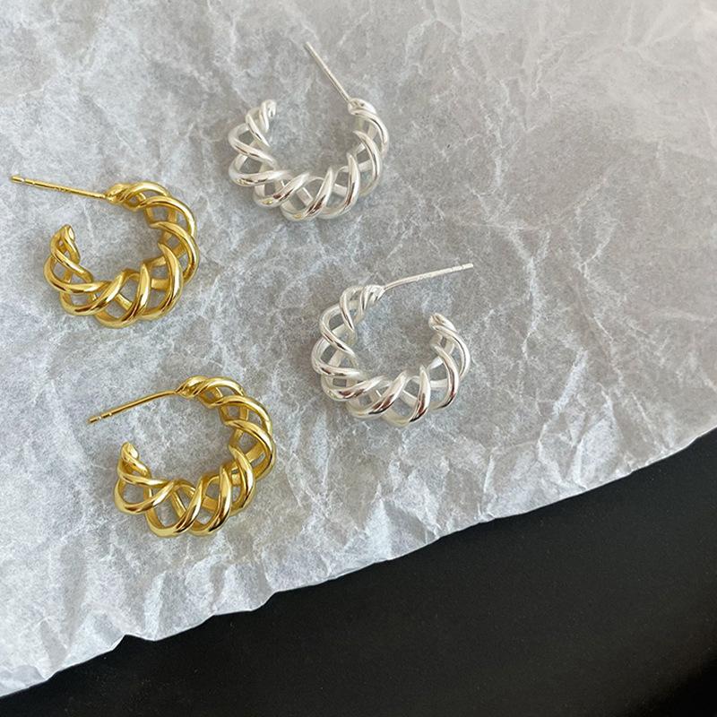 Hand-Woven Line Twist Earrings Female Personality Temperament Exaggerated C-Shaped Irregular Stud Earrings Bouncing Muse Fan