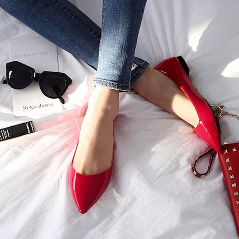 Fashion 2025 New Pointed Toe Women's Flat Shoes Patent Leather Work Boat Shoes Large Size Women Shoes 42 43 Loafers Women Zapatos Mujer