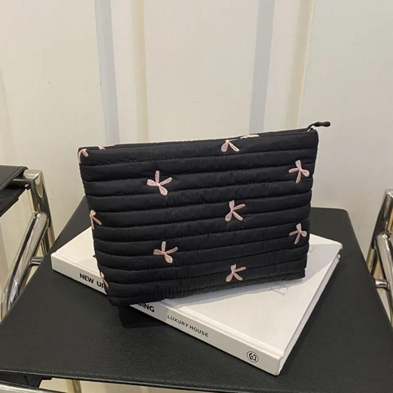 

Korean Style Cute Makeup Bag with Zipper Large Capacity Cosmetic Bag Embroidery Bow Wash Storage Bag чёрный