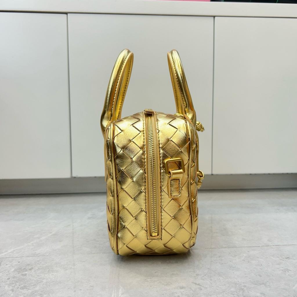 2025 Cross-border leather woven bowling bag, foreign trade explosion, cowhide small square bag, portable messenger shoulder bag, female