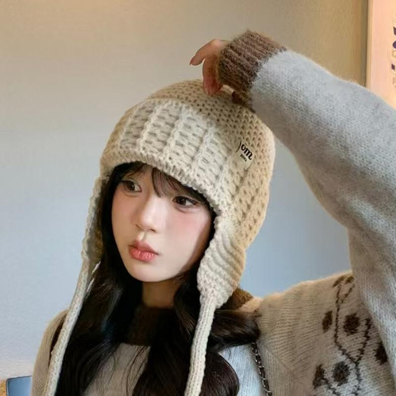 Women's Autumn and Winter Fashionable Korean Style Versatile Wool Hat Ear Protection and Warm Cute Wool Ball Knit Hat Pullover Cold Hat