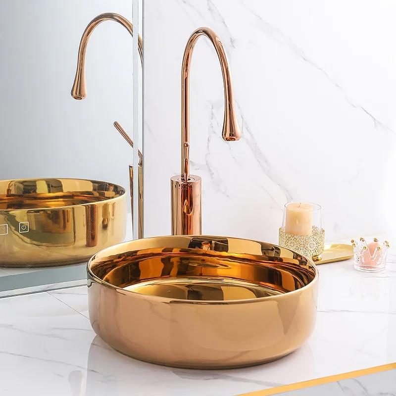 Modern Basin Faucet Brushed Gold Black Silver Faucet Deck Mounted 360 Rotation Basin Sink Tap Mixer Hot & Cold Brass Tap