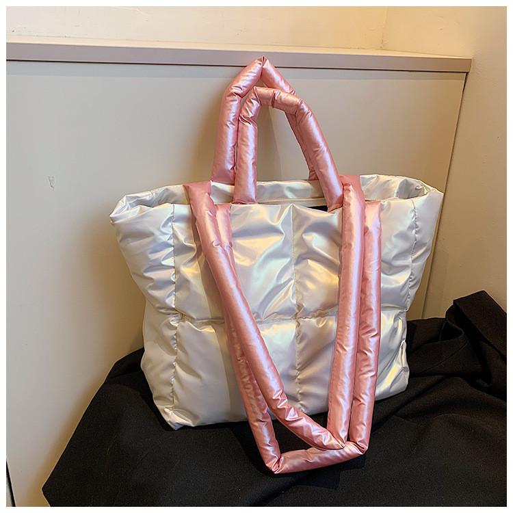 Ielgy Large-Capacity Fashionable Autumn Winter Padded Jacket Shoulder Bag Down Portable Tote Bag