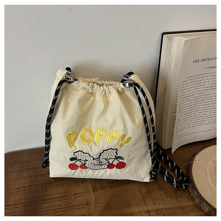 New Fashion Embroidery Portable Nylon Mobile Phone Bag Fashion Versatile Drawstring Bundle Mouth Bag Cute Messenger Bag
