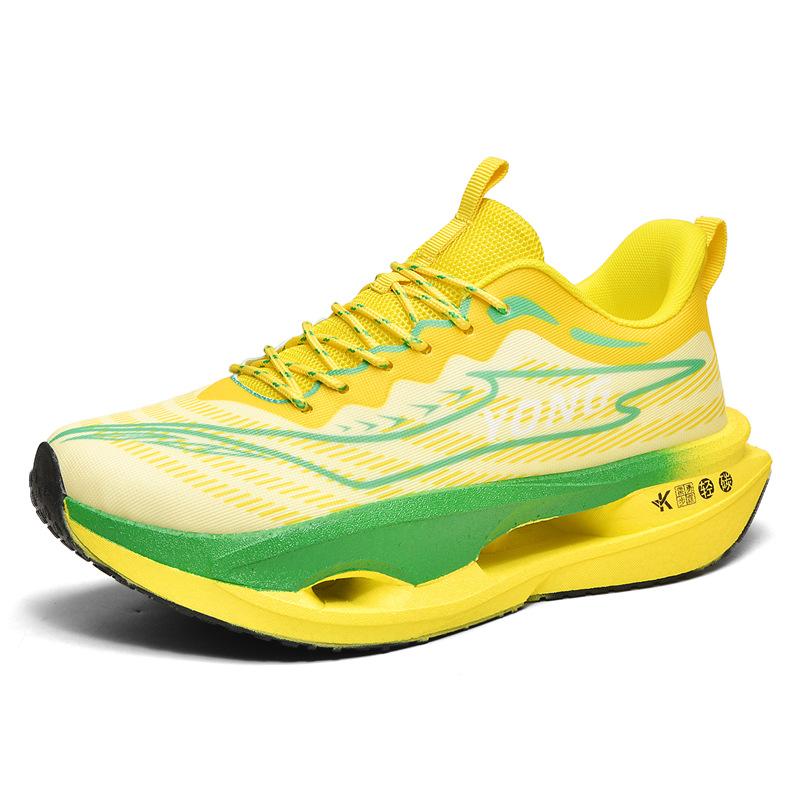 

Autumn and winter red rabbit running shoes carbon plate breathable and lightweight sports shoes middle school students marathon sports racing ru 44