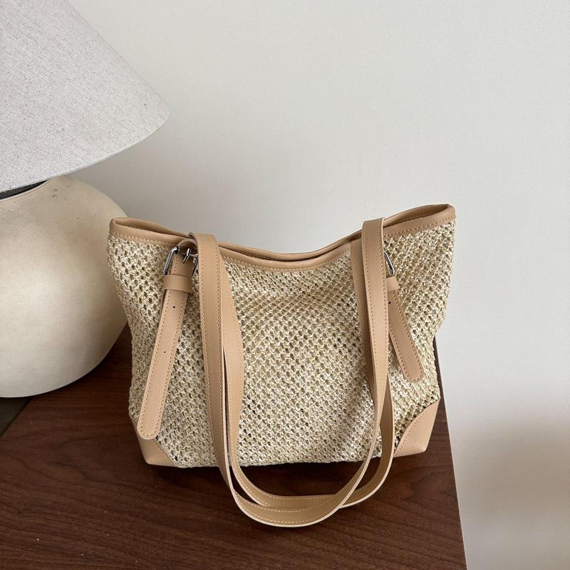 

New summer underarm tote bag versatile student class commute beautiful versatile large capacity shoulder bag women хакі