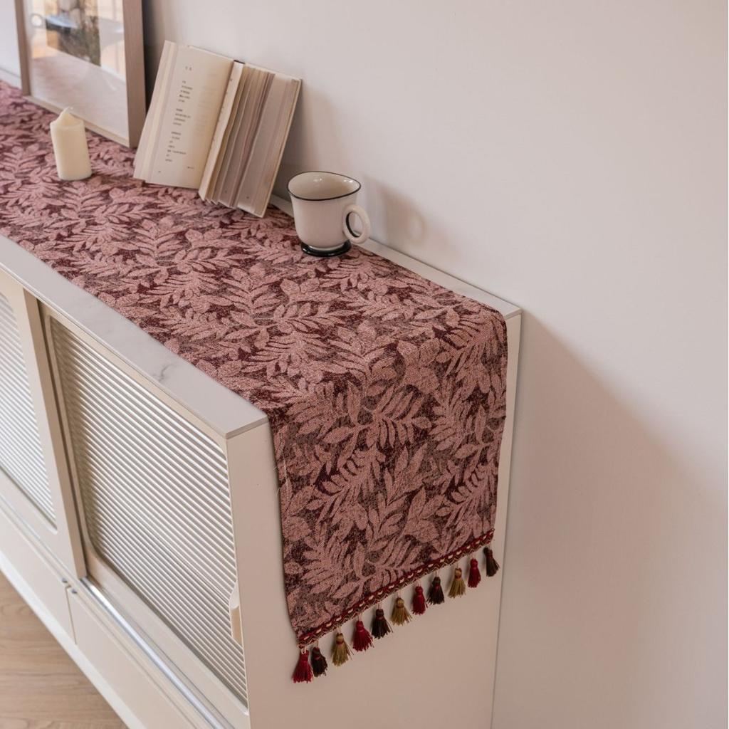 Jacquard Water Grass Red Fringe Tassels Table Runner, Fabric Plants Kitchen Dining Table Decoration for Home Party Festival