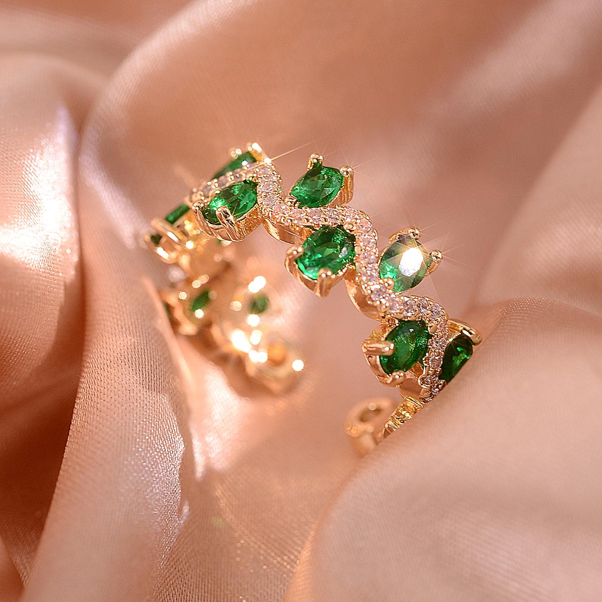 

Медное циркониевое геометрическое кольцо-волна с открытой шинкой для женщин - Стильный евро-американский дизайн в стиле Мори-гёрл Adjustable Open разноцветный