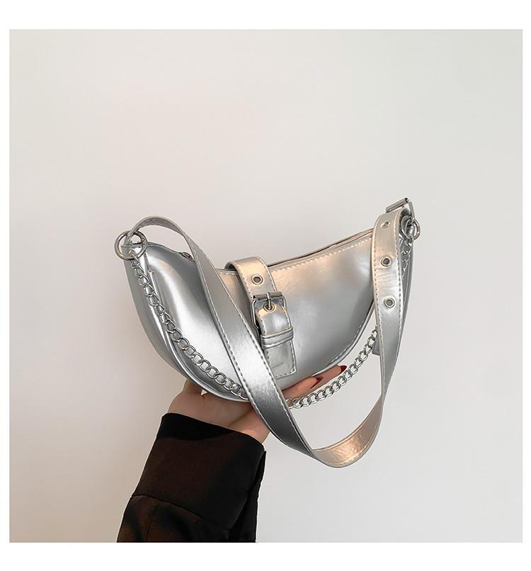 

Fashionable Large Pu Leather Tote Bag For Women With Stylish Stitching Details срібний