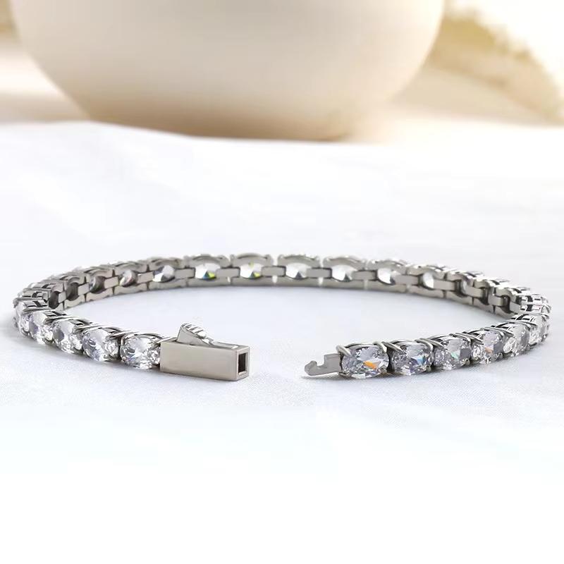 Neues PVD 18K Gold Silber Metallfarbe Beschichtetes Hip Hop 316 Edelstahl mit 4mm Breite Bling Ovaler Zirkon Tennis Kettenarmband