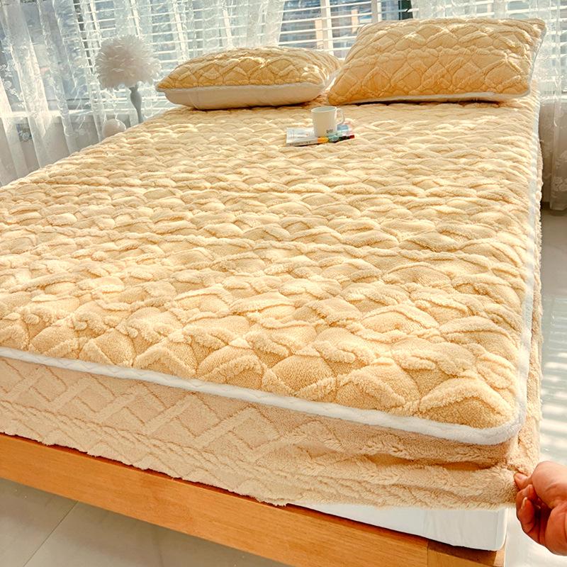 Plush Velvet Mattress Protector: Winter Taffeta Fitted Sheet & Cover for Simmons Bedspread