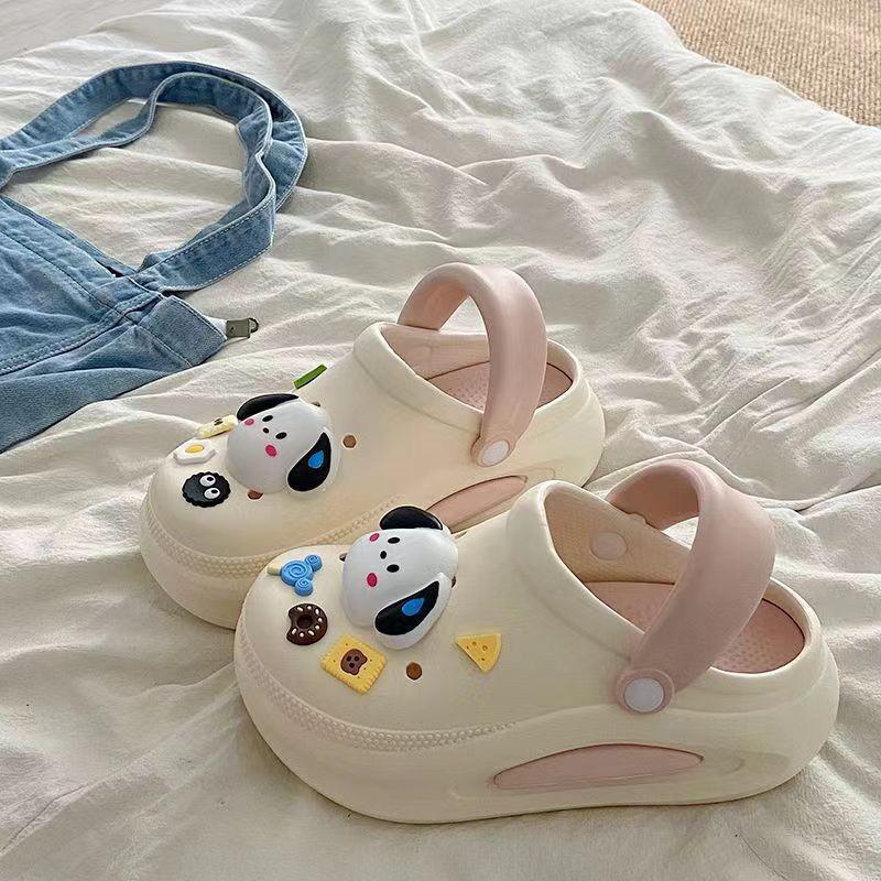 2024 Women's Cute Closed-Toe Height-Boosting Non-Slip Beach Sandals